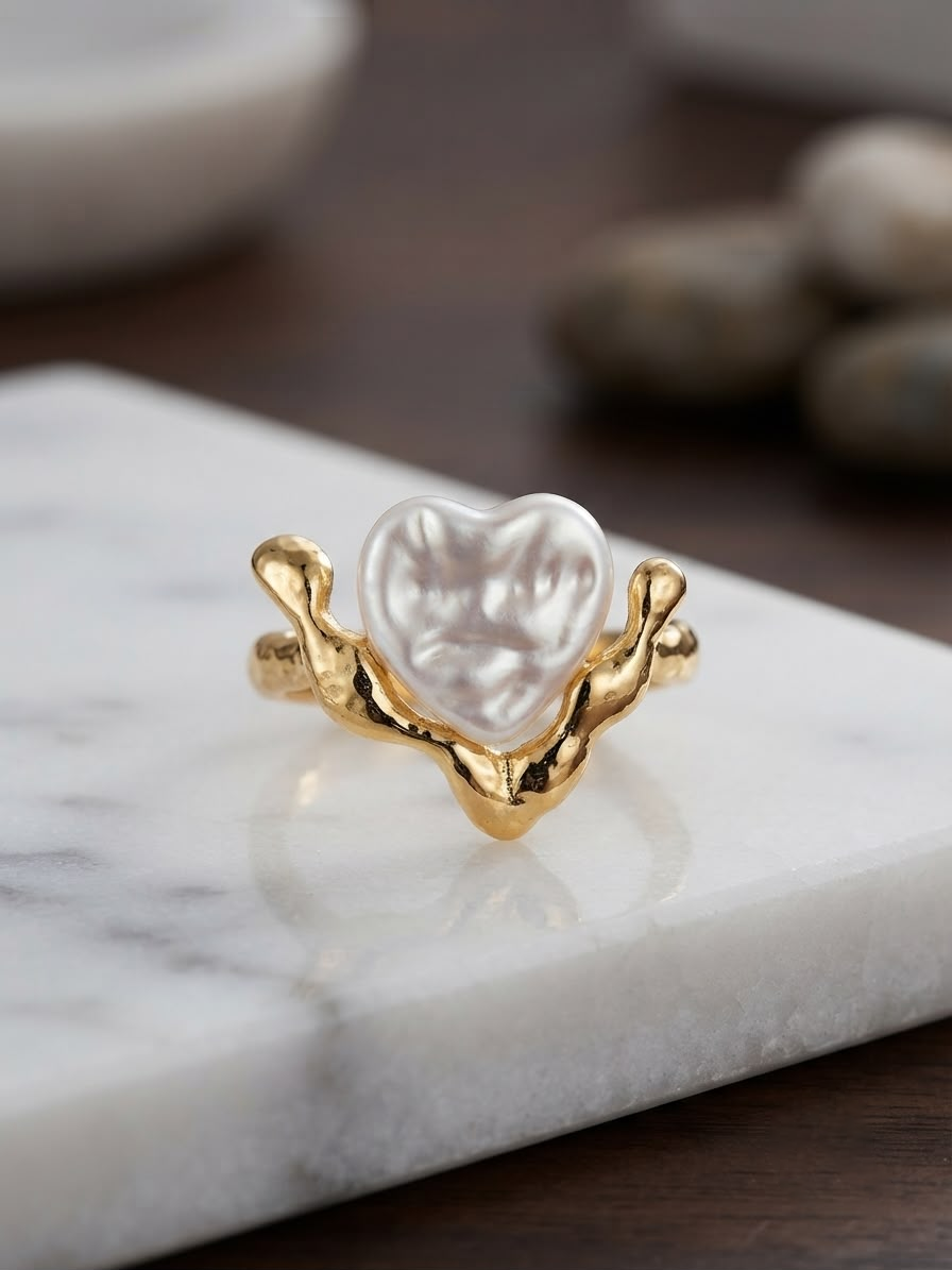 Baroque Heart Pearl