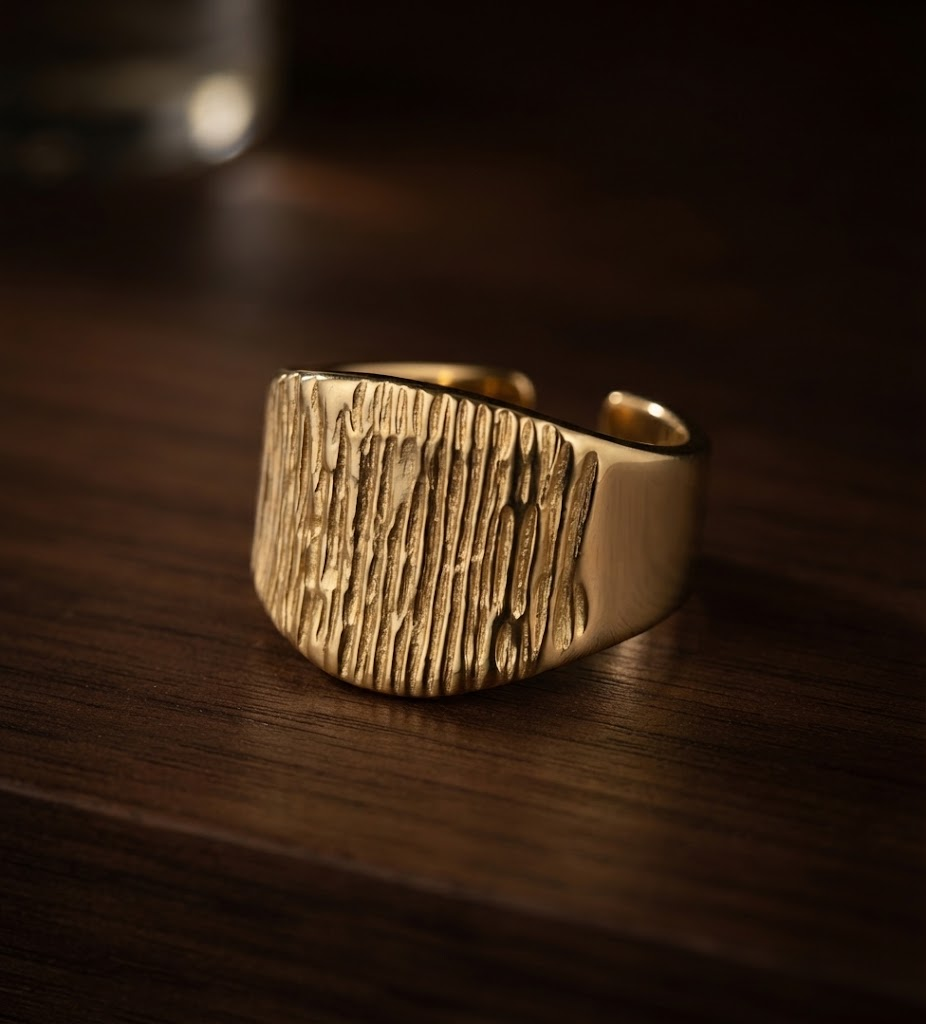 Gold Bar Ring